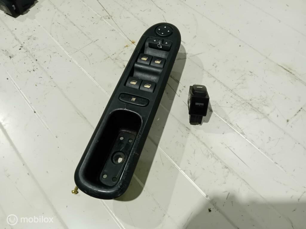 Raamschakelaar Peugeot 407 96468704XT 96360166XT, Ophalen of Verzenden, Gebruikt