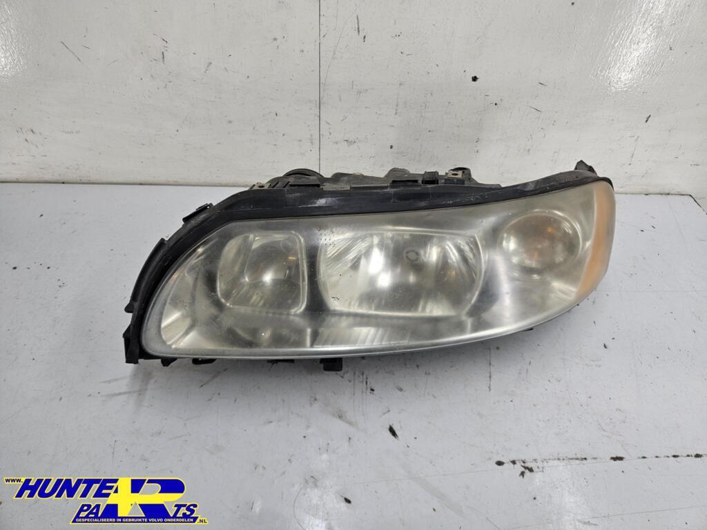 Koplamp L Volvo V70/XC70 II ('05-'08) 30698835, Gebruikt, Ophalen of Verzenden, Volvo, Volvo