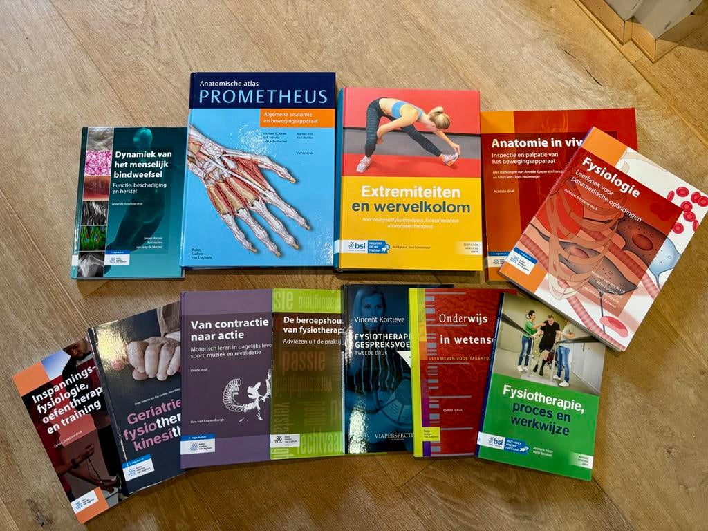 Boekenpakket Fysiotherapie 1e jaar - Zo goed als nieuw, Ophalen of Verzenden, Beta, Zo goed als nieuw, HBO