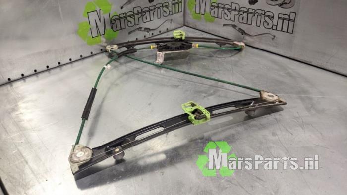 Ruitmechaniek 2Deurs rechts-voor van een BMW 3-Serie, Gebruikt, -, -, 6 maanden garantie