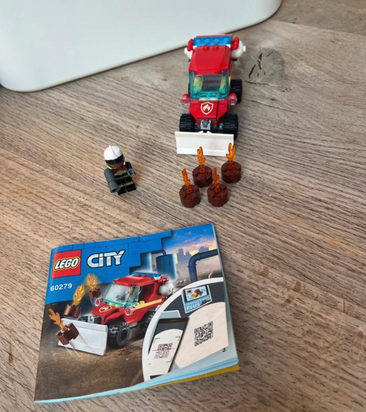 Lego 60279 Kleine bluswagen, Ophalen of Verzenden, Zo goed als nieuw