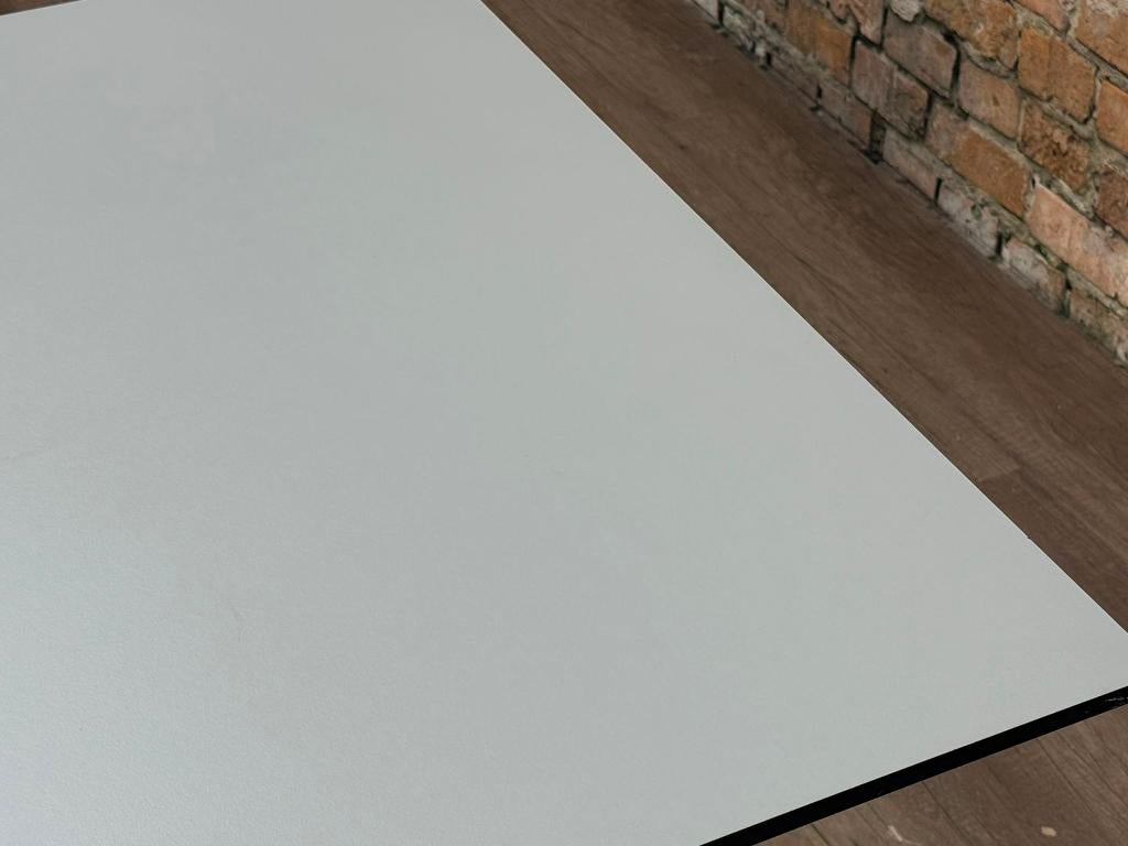 Moooi Container Table bij TheReSales, Huis en Inrichting, Tafels | Eettafels, Ophalen, Kunststof, 50 tot 100 cm, Design