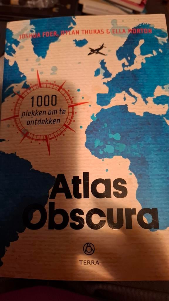 Joshua Foer - Atlas Obscura, Boeken, Capitool, Europa, Ophalen of Verzenden, Zo goed als nieuw