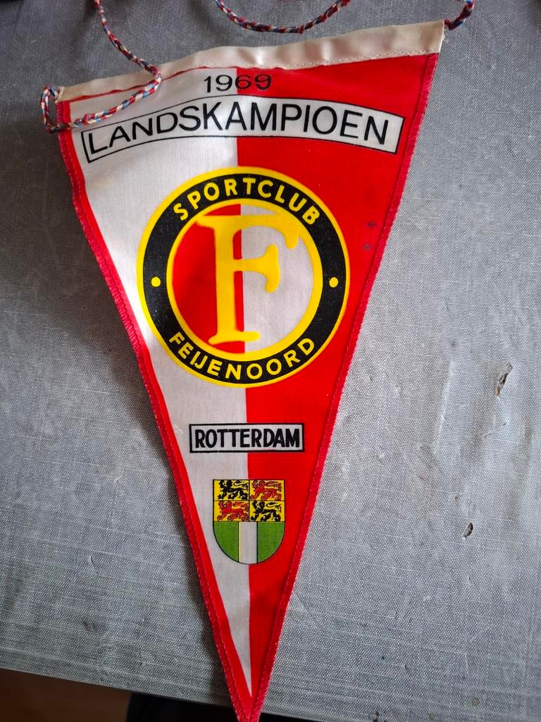 Vaan  sportclub. FEYENOORD. 1969, Ophalen of Verzenden