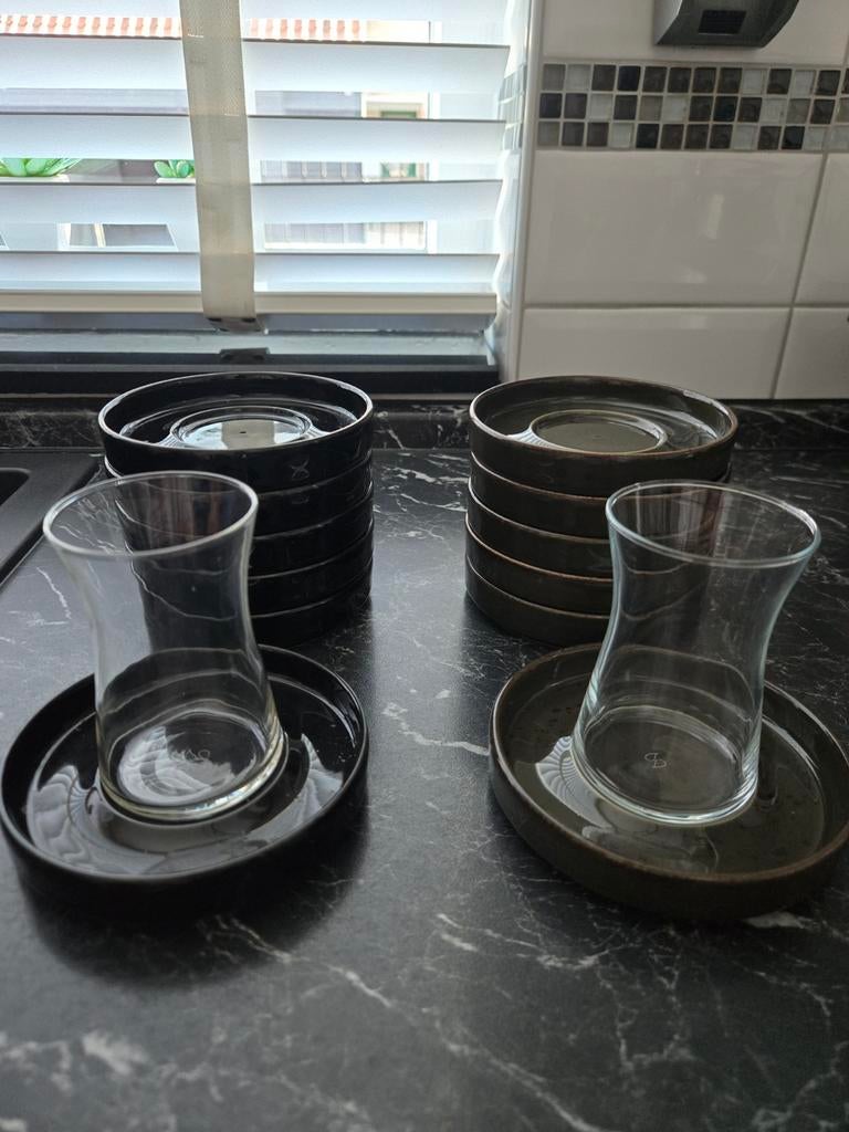 Thee glazen met onderzetter, Ophalen, Glas of Glazen, Overige stijlen, Glas