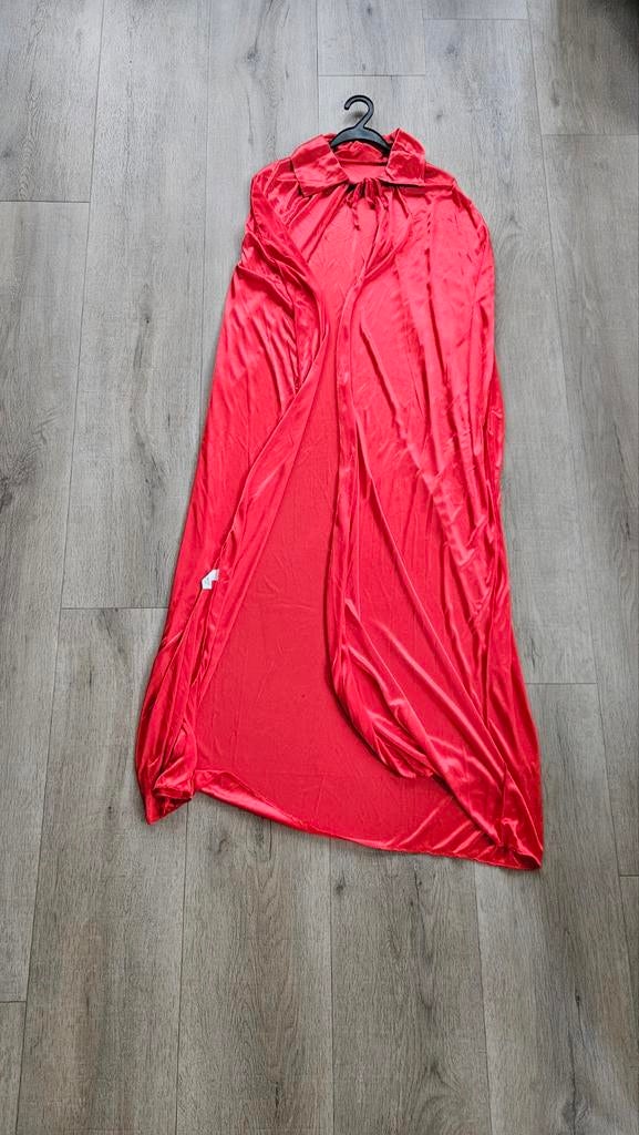 Carnavals kleding, Ophalen, Zo goed als nieuw
