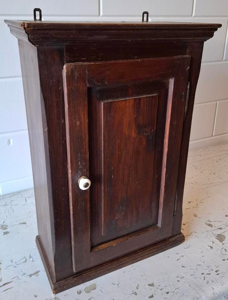 Antiek/Brocante houten hangkast, Landelijke wandkast, Ophalen