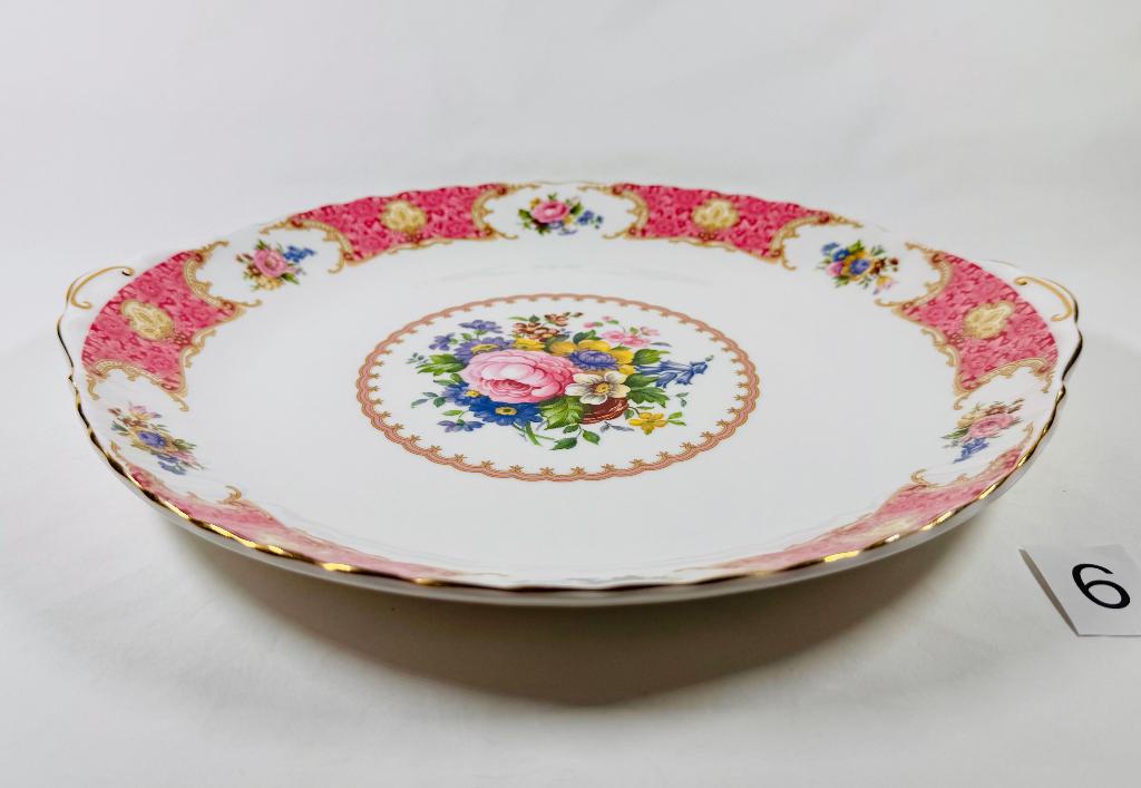 Royal Albert Lady Carlyle Serveerschaal Vintage England, Ophalen of Verzenden, Zo goed als nieuw, Porselein, Kop en/of schotel