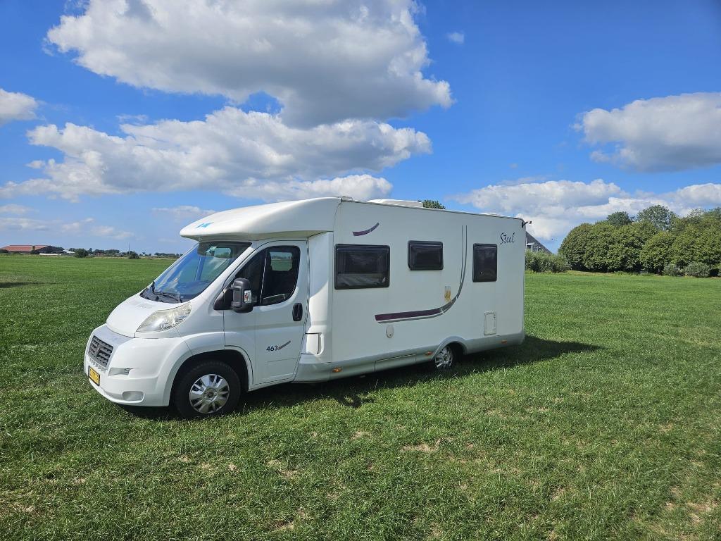 Mc Louis Spa P700 315000 KM Nieuwe Apk!, Caravans en Kamperen, Campers, Hordeur, Standaard zit, Ringverwarming, Fiat