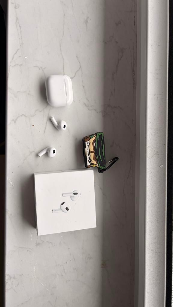 Apple airpods 3 generation, Ophalen, Zo goed als nieuw, Overige merken