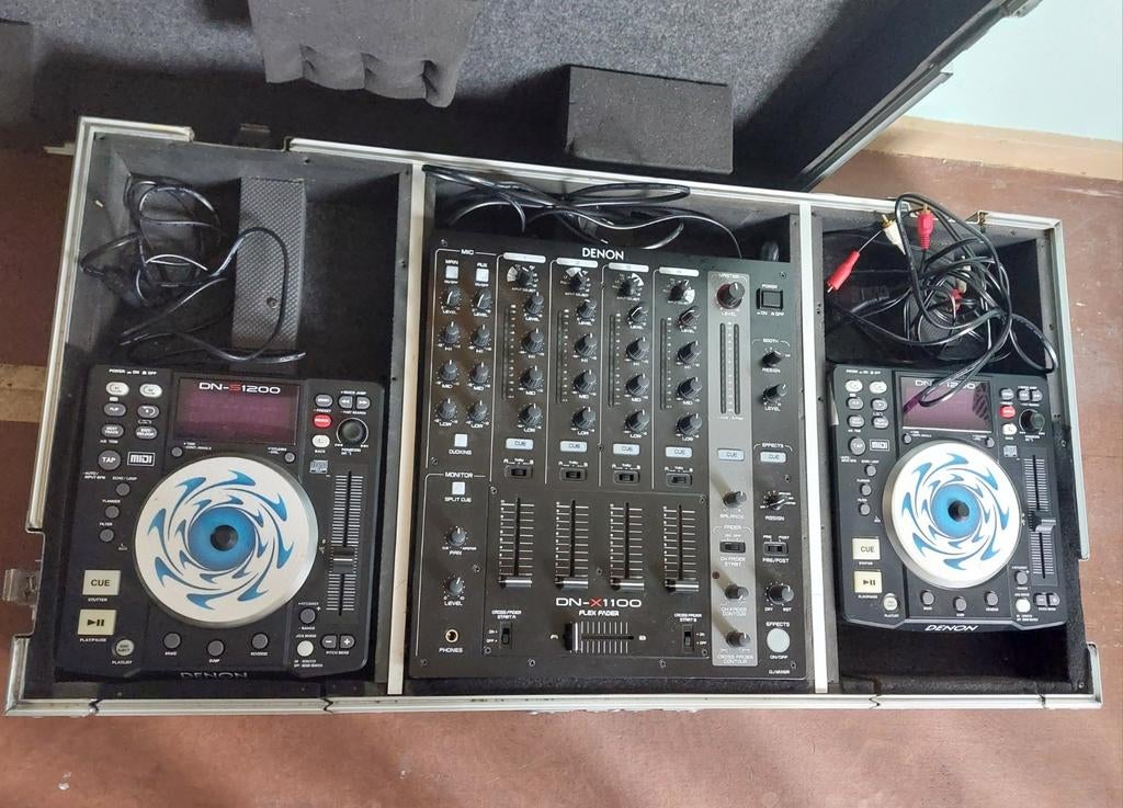Denon DN-X1100 + 2 x DN-S1200 + flightcase - top set!!!, Ophalen, Zo goed als nieuw, Denon