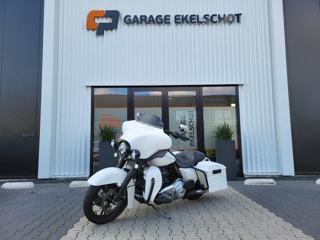 103 FLHTK Electra Glide Ultra Limited Orig NL, 2 cilinders, 1690 cc, Bedrijf, Meer dan 35 kW