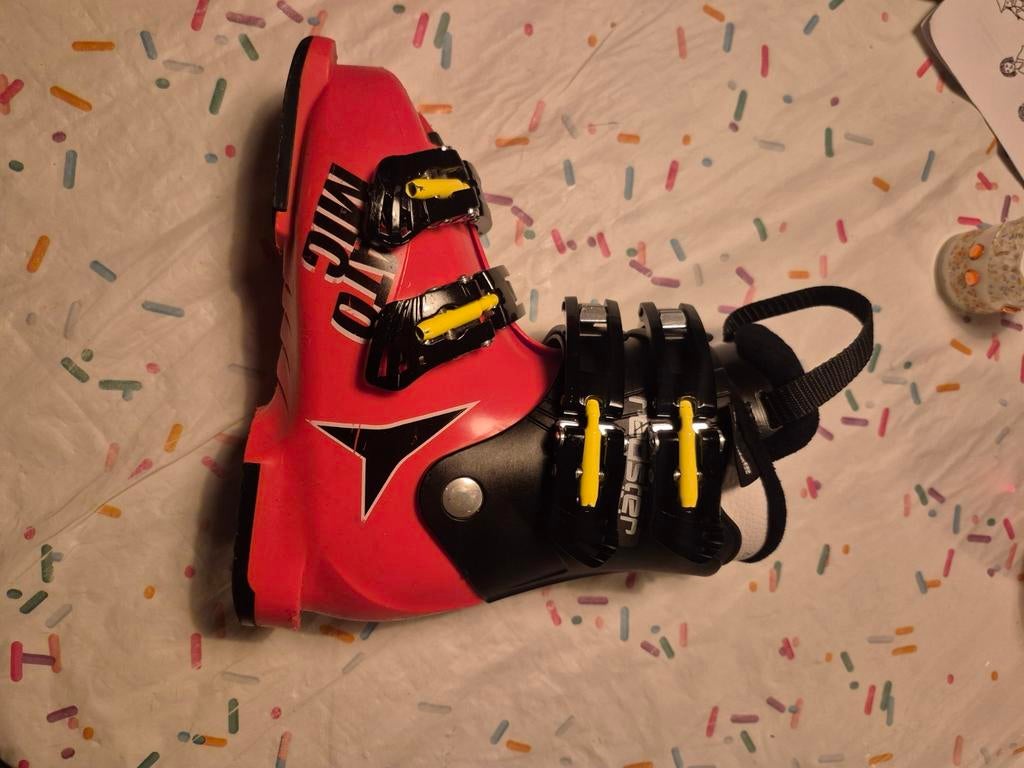 Atomic skischoenen kinder maat 31/32, Sport en Fitness, Skiën en Langlaufen, Gebruikt, 100 tot 140 cm, Schoenen, Ophalen of Verzenden