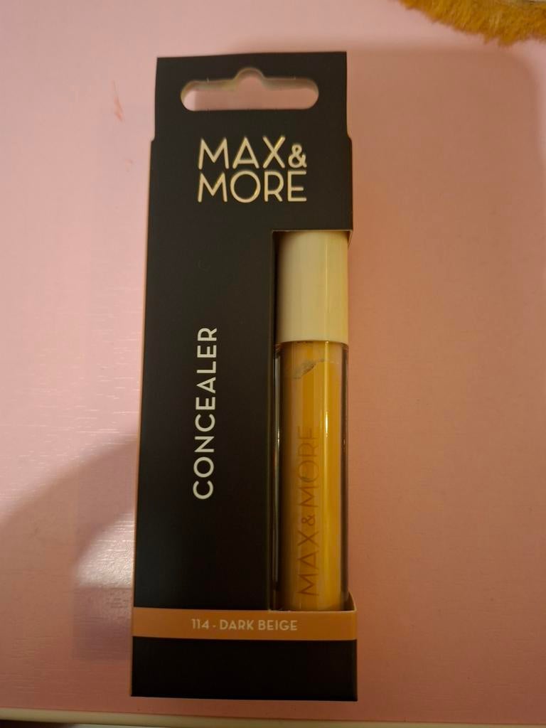 Concealer, Sieraden, Tassen en Uiterlijk, Uiterlijk | Cosmetica en Make-up, Ophalen of Verzenden, Nieuw, Beige, Gehele gezicht