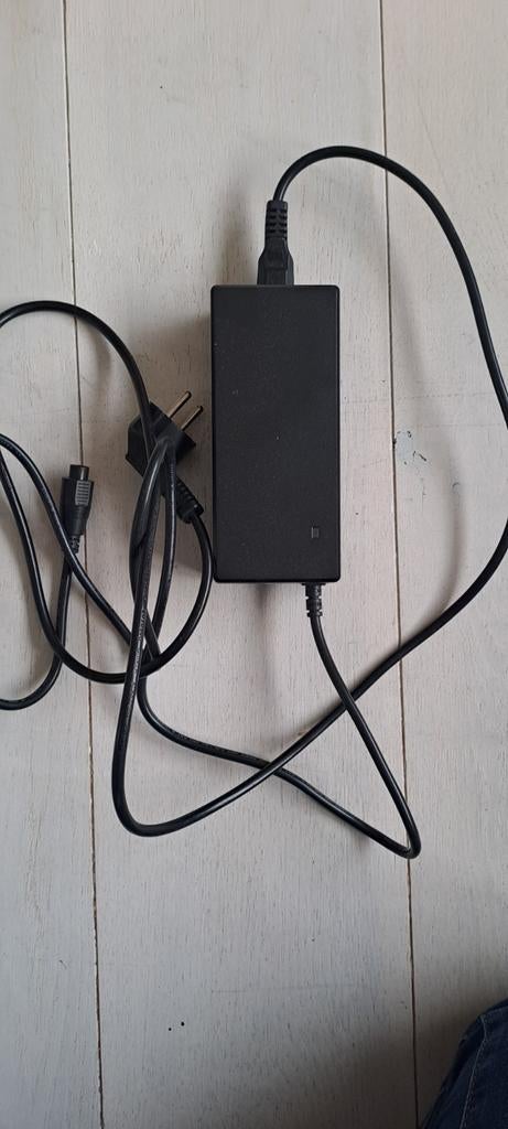 Fietsaccu Oplader - Phylion 42V, Fietsen en Brommers, Fietsaccessoires | Fietsaccu's, Nieuw, Ophalen of Verzenden