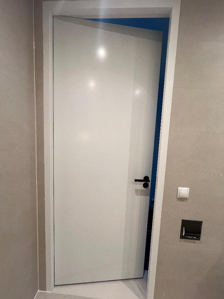2 moderne witte binnen deuren, Ophalen, 80 tot 100 cm, 215 cm of meer, Binnendeur