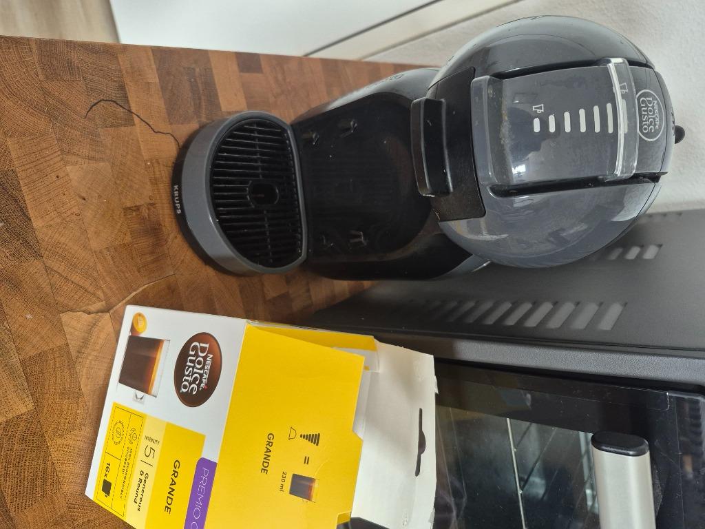 Dolce gusto incl cups, Ophalen, Gebruikt