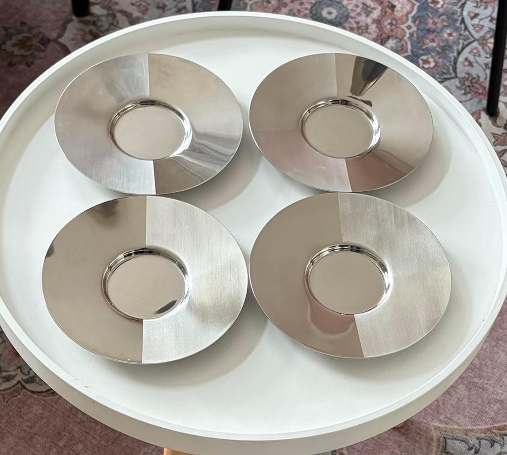 4 rvs schoteltjes Nespresso View, Overige materialen, Ophalen of Verzenden, Zo goed als nieuw, Overige stijlen