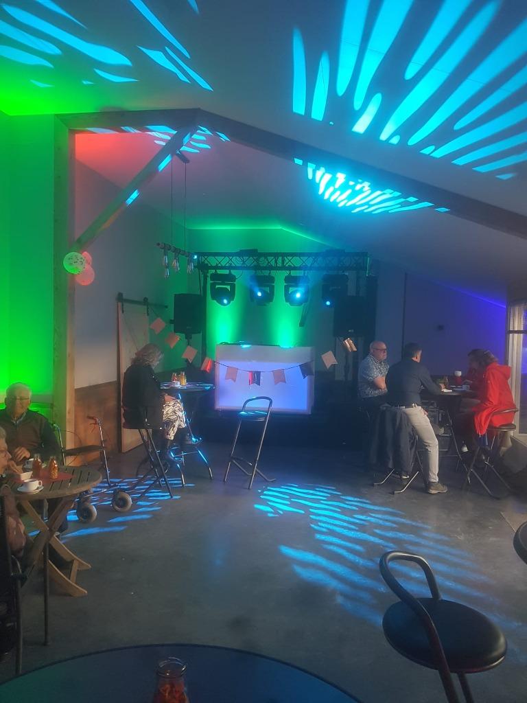 Licht & Geluid - Podium - Dj-Service voor evenement en feest, Solo-artiest