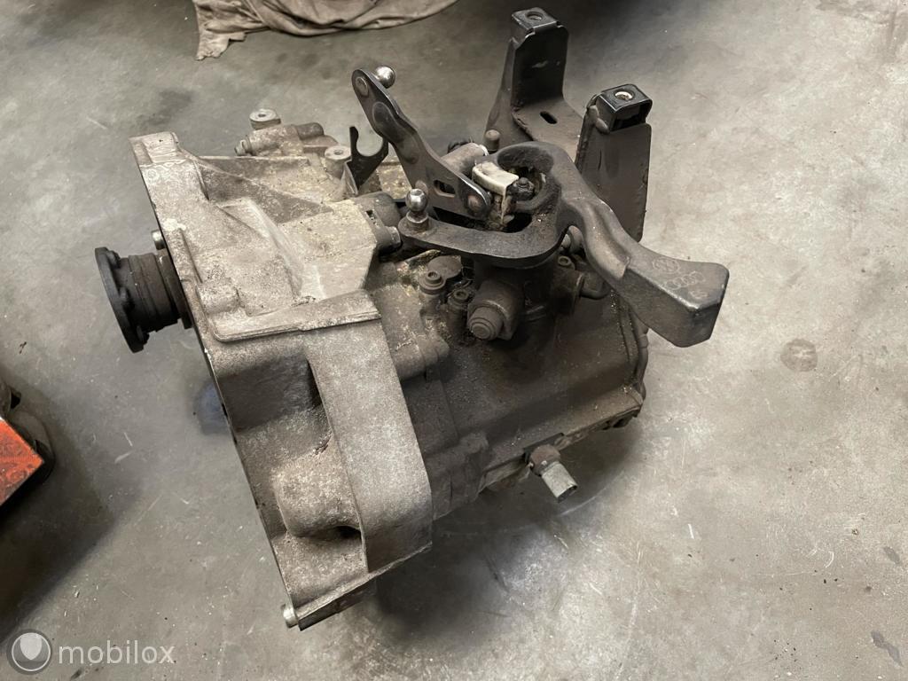 5-versnellingsbak Volkswagen Polo 9N 1.2-12V ('01-'05), Auto-onderdelen, Gebruikt, Volkswagen, Ophalen of Verzenden, Volkswagen