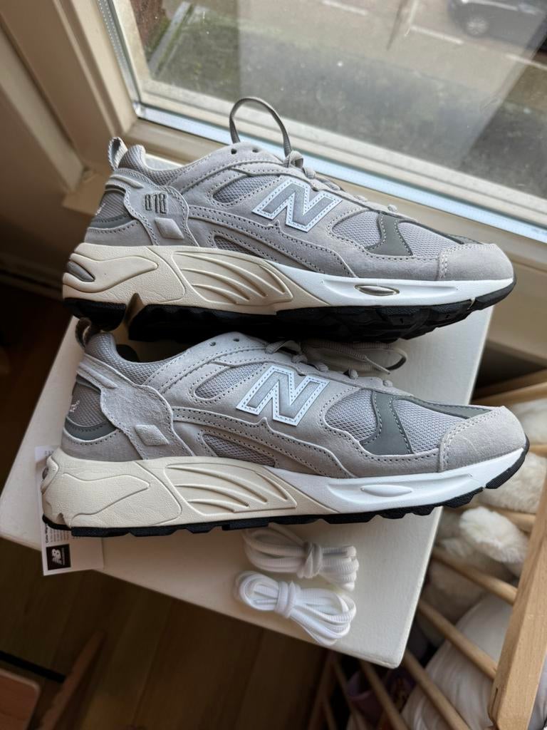 Nieuwe New Balance 878 (maat 40) Unisex Sneakers Grijs, Overige kleuren, Nieuw, Ophalen of Verzenden, Sneakers of Gympen
