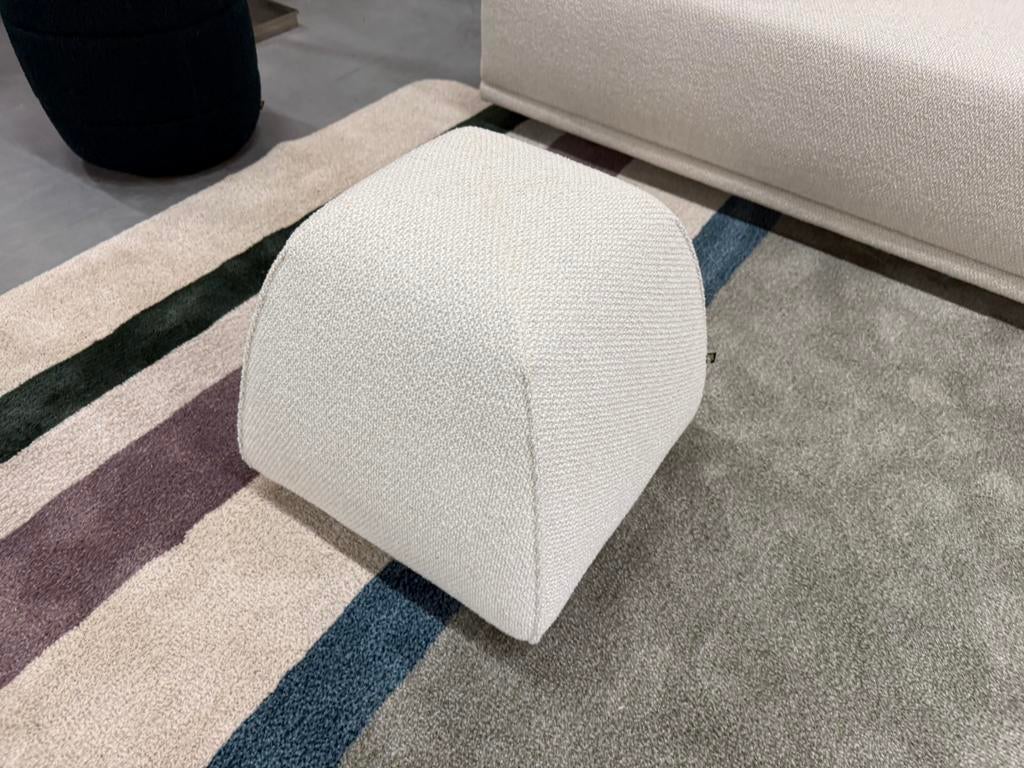Nieuw Design on Stock BimBom 43 Poef Kaya Swan Hocker, Minder dan 50 cm, Leolux Harvink Jori Rolf Benz Gelderland Eyye Montis