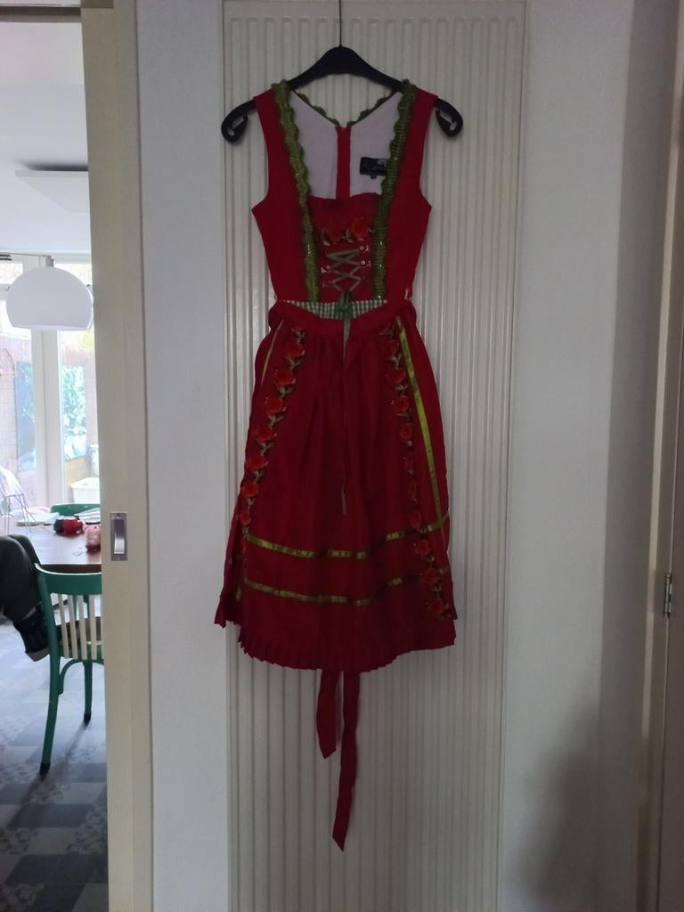 Dirndl jurk, Kleding | Dames, Jurken, Ophalen of Verzenden, Zo goed als nieuw, Rood