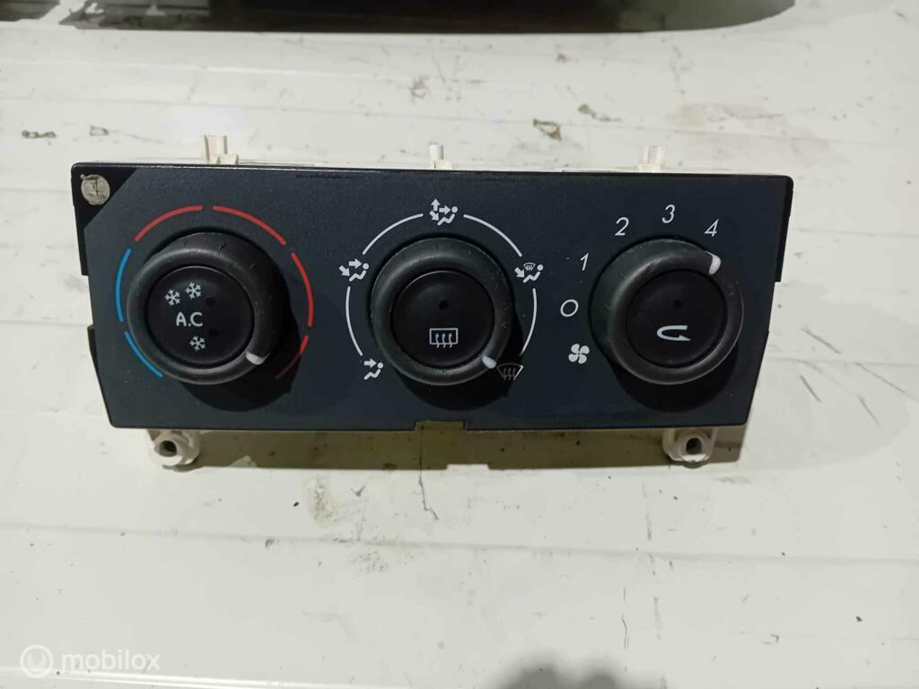Bedieningspaneel kachel Renault Laguna 52485189, Ophalen of Verzenden, Gebruikt