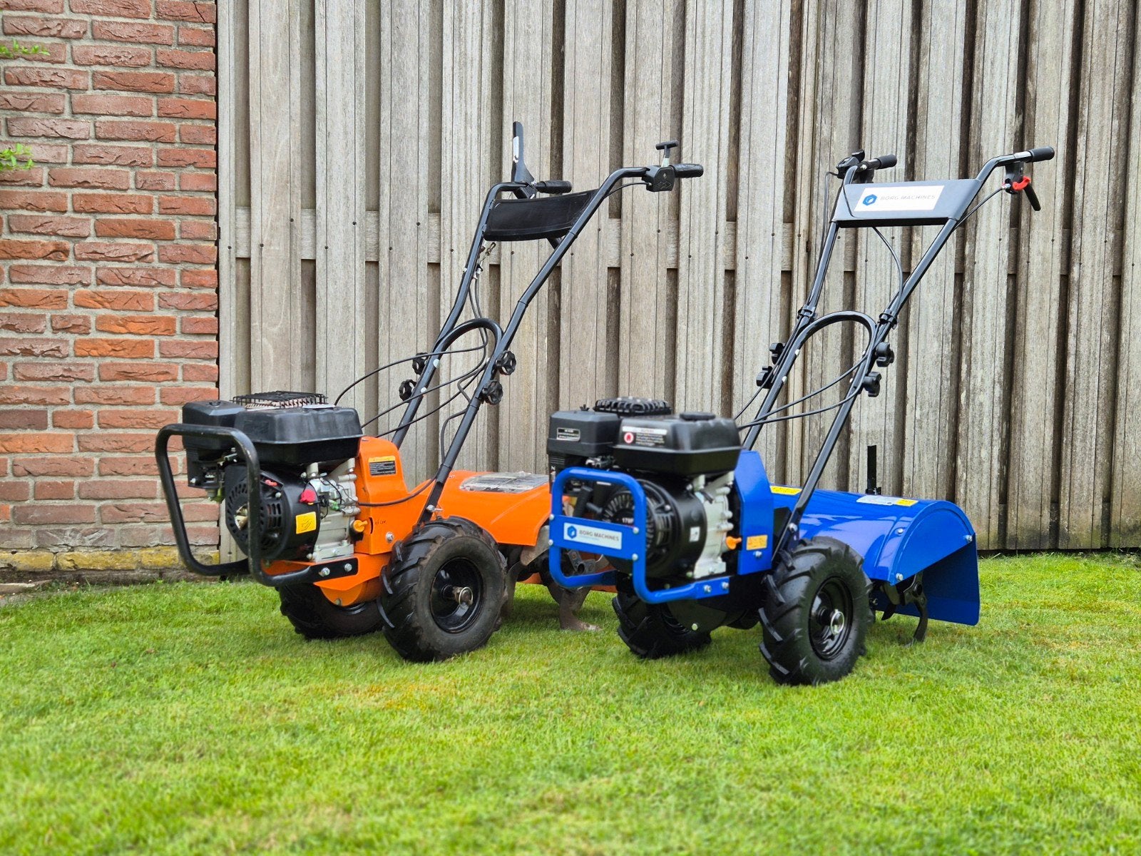 te huur Tuinfrees  / grondfrees, Ophalen, Zo goed als nieuw, Benzine