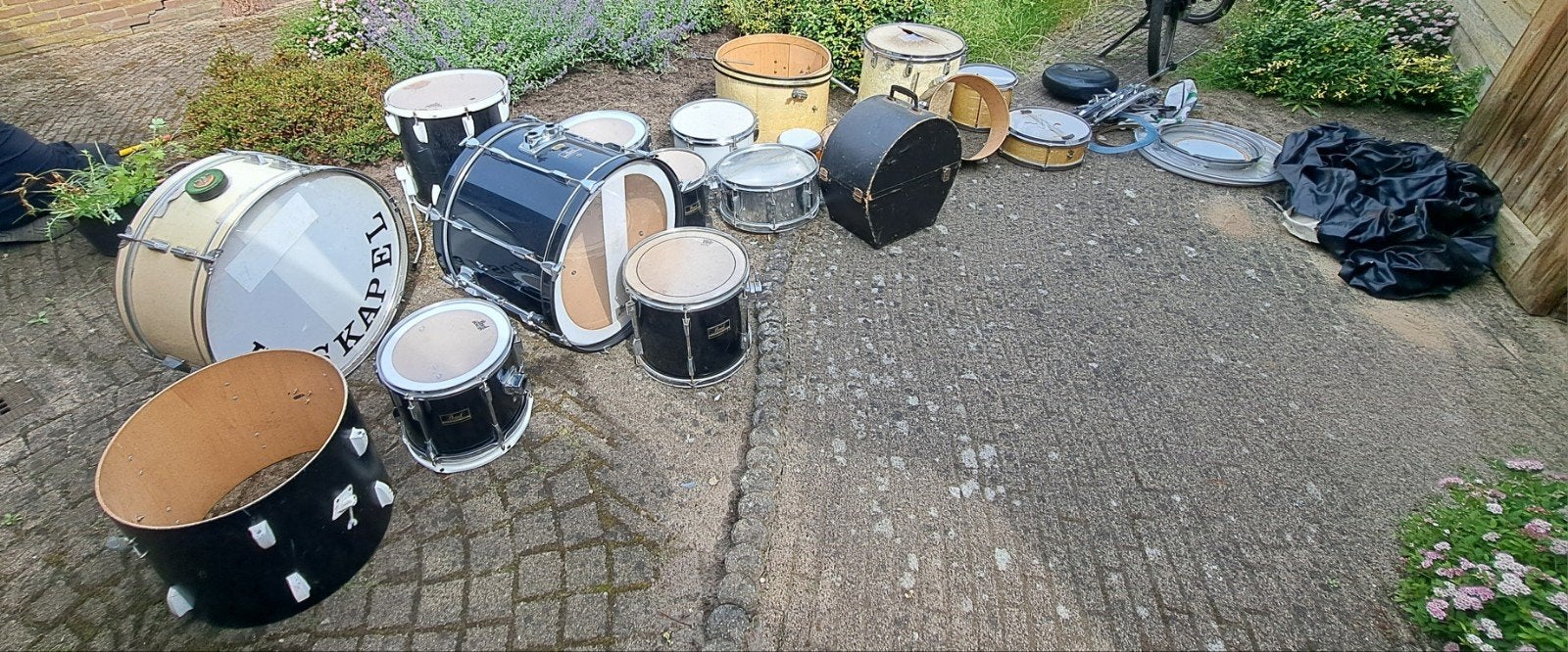 Partij drumstellen onderdelen trommels trommelvellen pearl, Ophalen, Gebruikt, Pearl