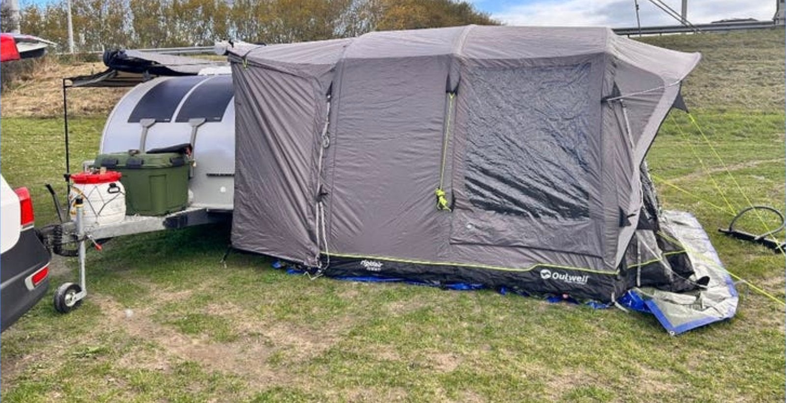 Outwell newbury 240 Air met toebehoren, Ophalen, Zo goed als nieuw