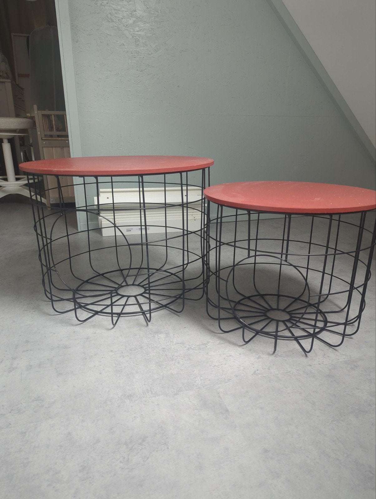 Set van 2 bijzettafels/kattenmanden, Minder dan 45 cm, Minder dan 55 cm, Gebruikt, Metaal of Aluminium