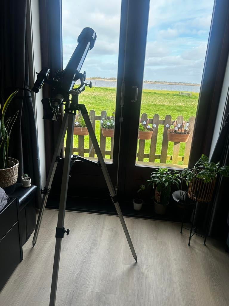 National Geographic telescoop, Audio, Tv en Foto, Optische apparatuur | Telescopen, Ophalen, Lenzentelescoop (refractor), Met statief