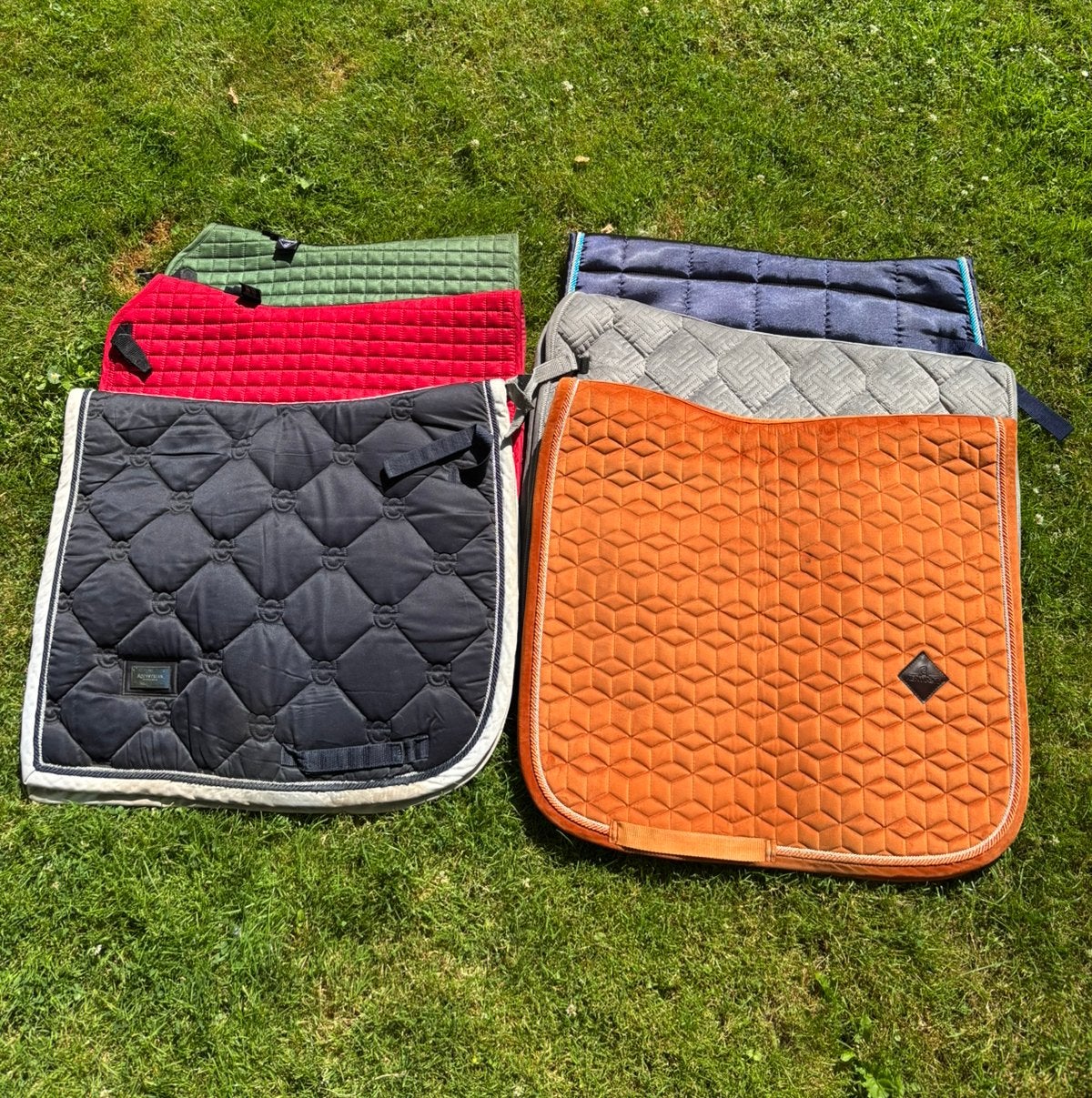 Merk dekjes te koop, Dieren en Toebehoren, Paarden en Pony's | Dekens en Dekjes, Ophalen of Verzenden, Zo goed als nieuw, Dressuurdekje