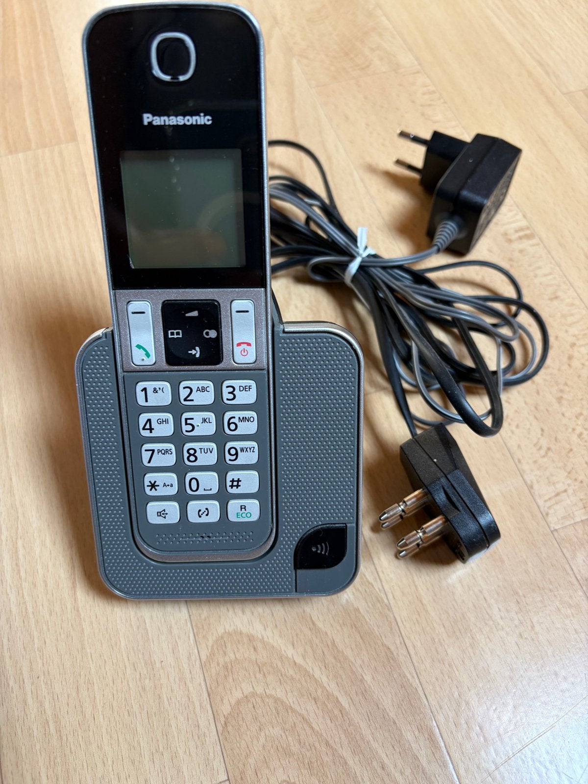 Panasonic KX-TGD310 draadloze telefoon met basisstation, Telecommunicatie, Ophalen of Verzenden, Zo goed als nieuw, 1 handset
