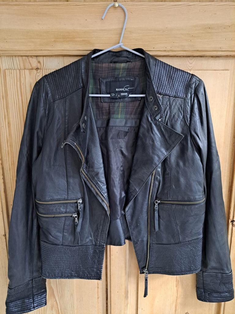 Zwart leren jasje Mango maat M, Kleding | Dames, Maat 38/40 (M), Mango, Zwart, Ophalen of Verzenden