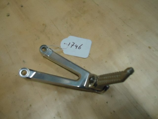 R1 2000 - 2001 Yamaha Voetsteunen en schetsplaten D1-24699, Motoren