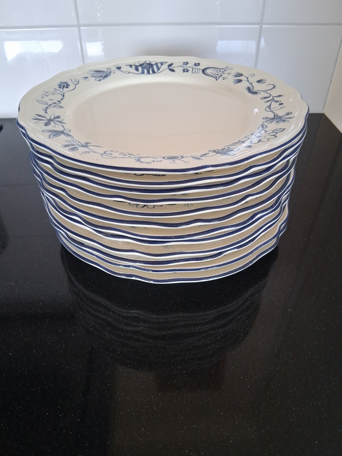 IKEA serviesborden met blauw bloemmotief - 12 stuks, Ophalen, Keramiek, Zo goed als nieuw, Bord(en)