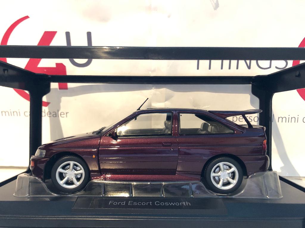 Norev 1:18 Ford Escort Cosworth 1992 paars metallic nieuw, Hobby en Vrije tijd, Modelauto's | 1:18, Ophalen of Verzenden, Nieuw