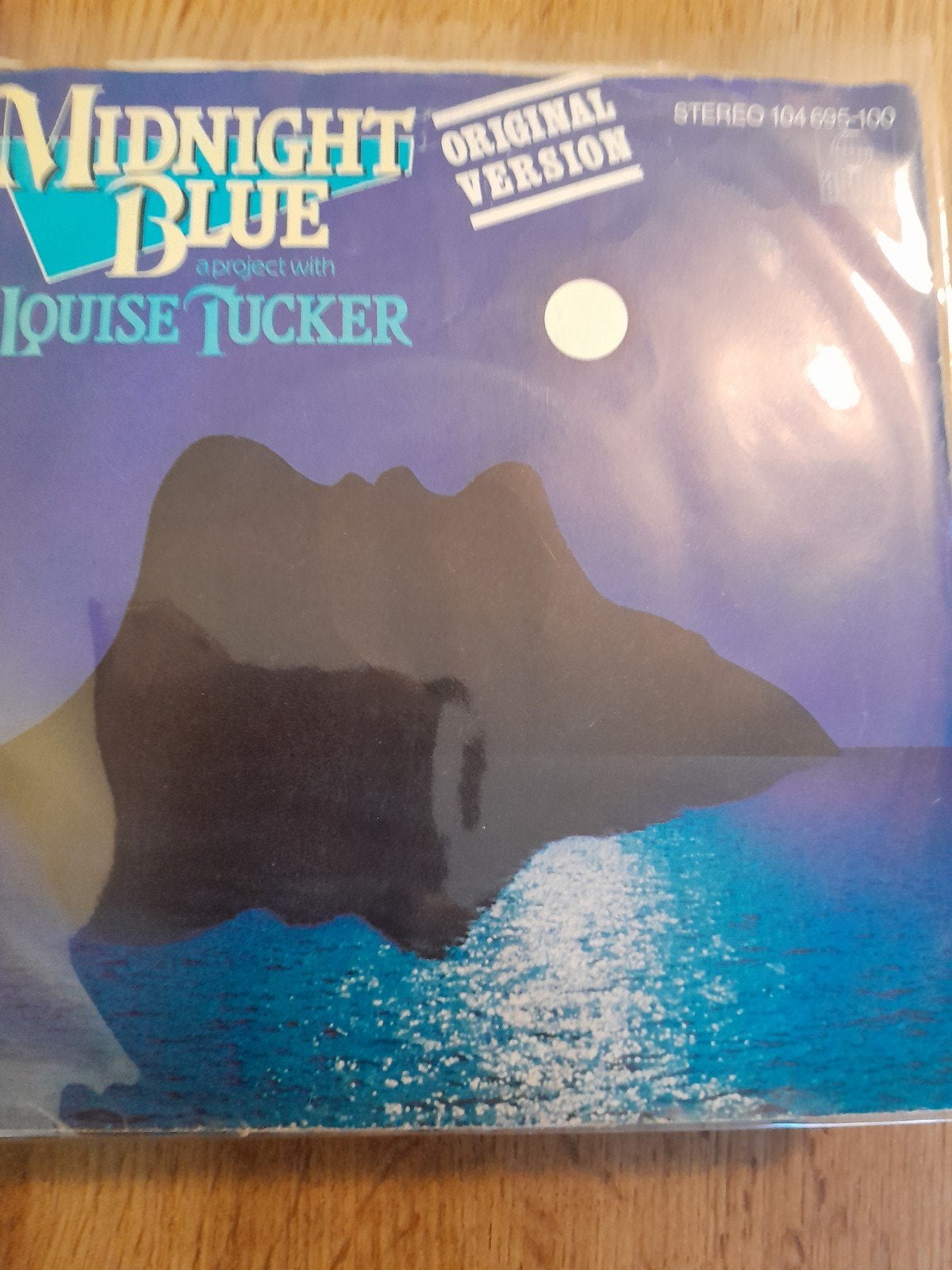 Louise tucker 7inch midnight blue, Ophalen of Verzenden, Zo goed als nieuw, Pop
