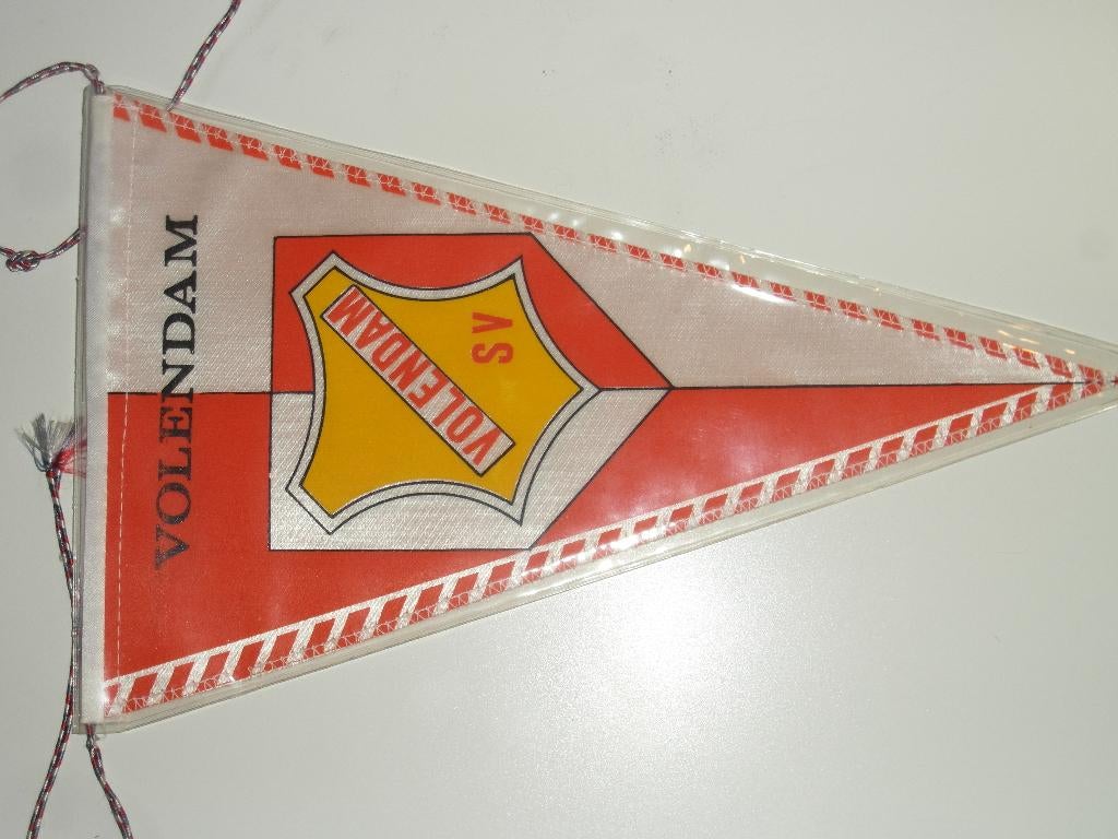 5 x voetbal vaantjes fc volendam  jaren 70 en 80, Ophalen of Verzenden, Zo goed als nieuw, Overige binnenlandse clubs, Vaantje of Sjaal