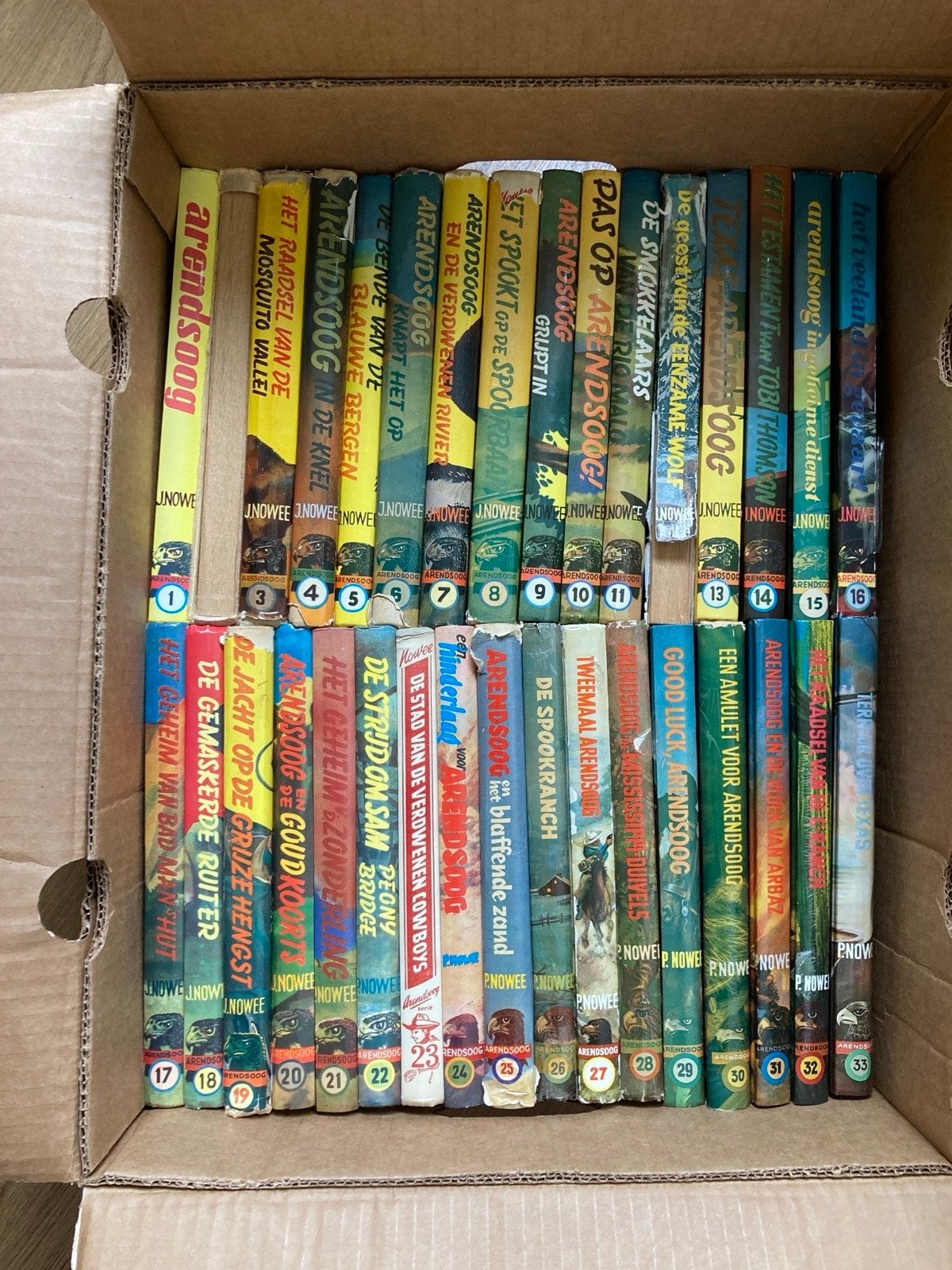 Arendsoog deel 1 t/m 56 compleet - Jeugdserie, Boeken, Ophalen, Gelezen, Fictie algemeen