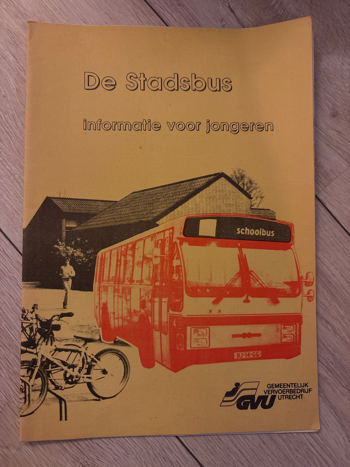 De Stadsbus - Informatie voor jongeren (GVU Utrecht), Ophalen of Verzenden, Zo goed als nieuw, Overige typen