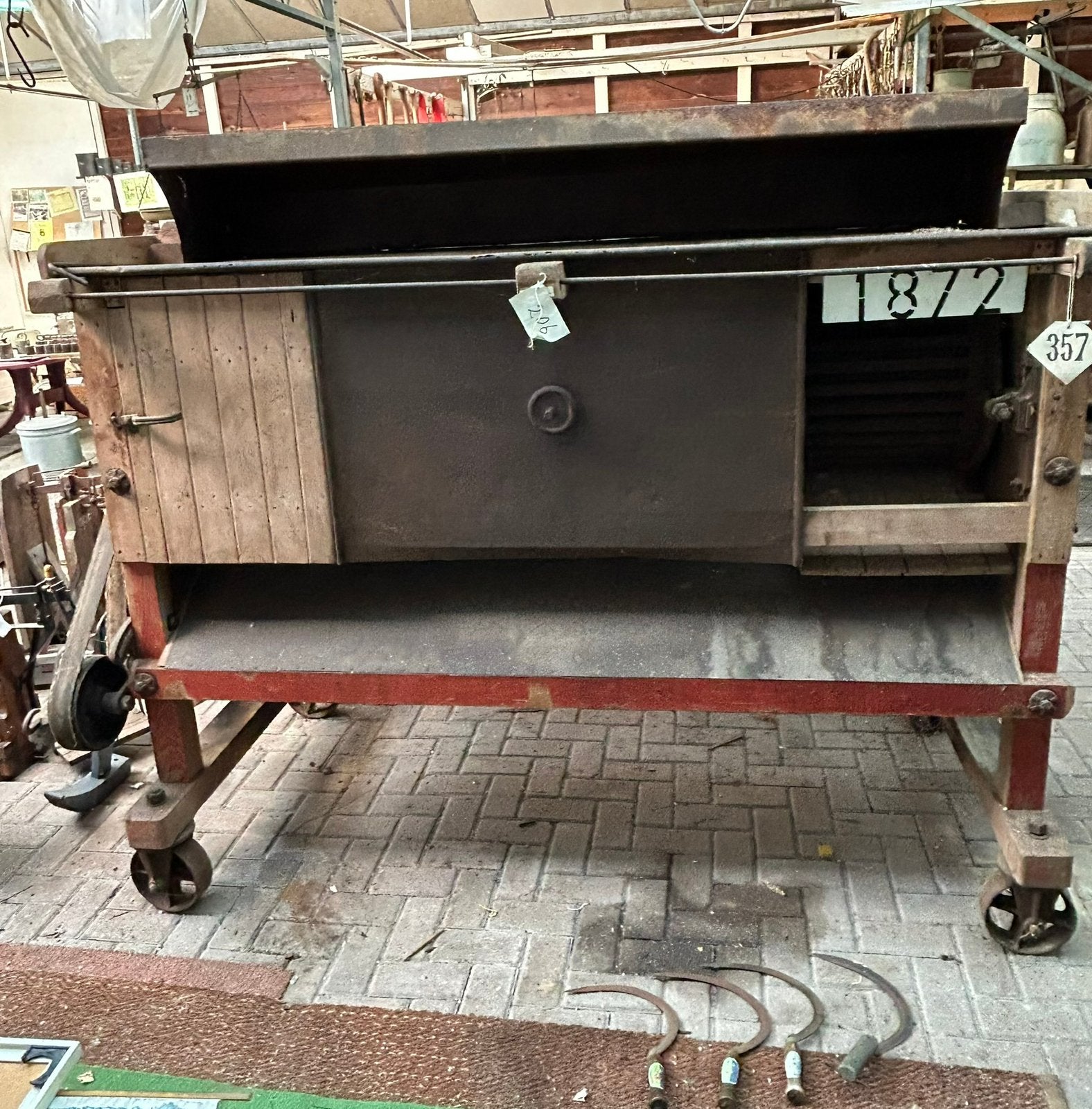 Antieke dwarsdorsmachine | dorsmachine | landbouw | 1872, Ophalen