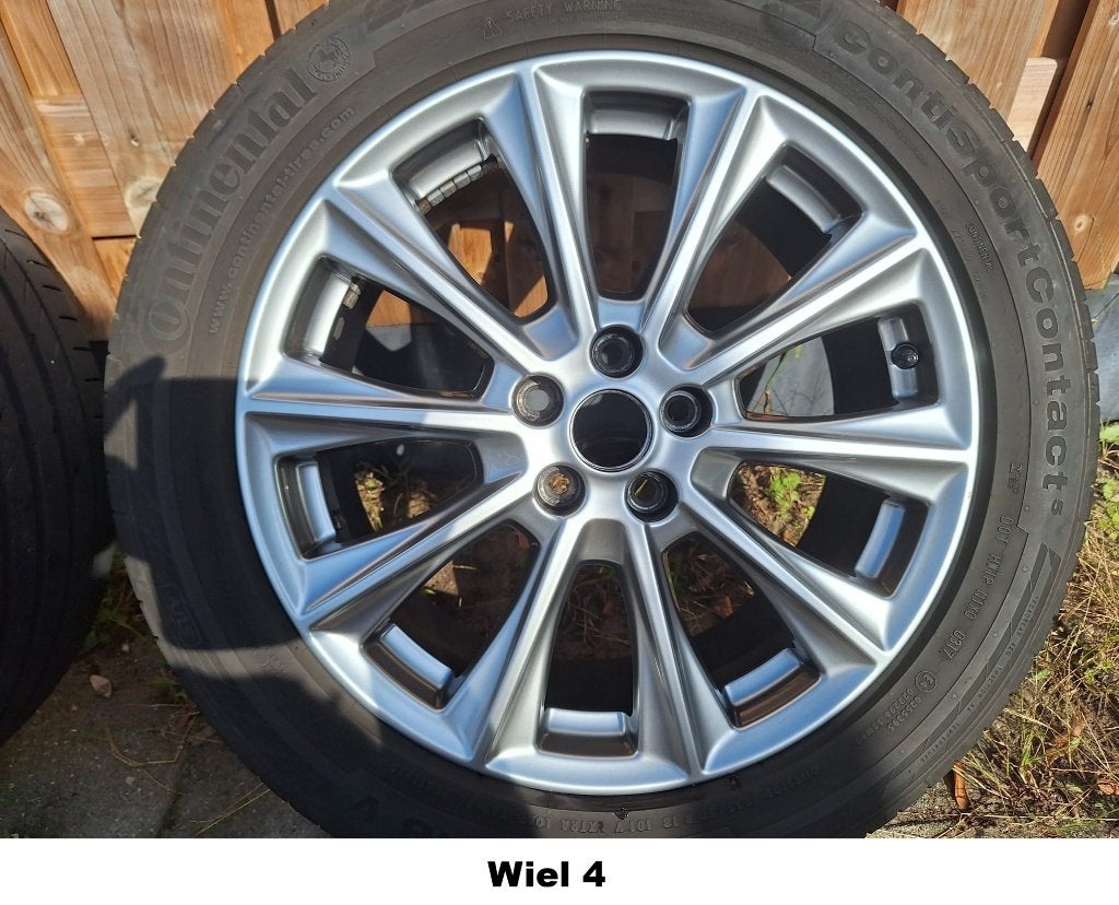 Foto 14 van Originele 18 Inch velgen Ford Kuga Vignale