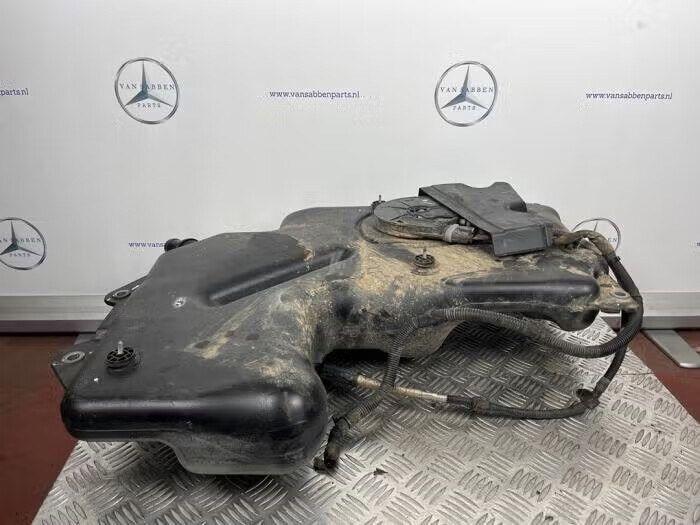 Adblue tank van een Mercedes Vito, Ophalen of Verzenden, Gebruikt