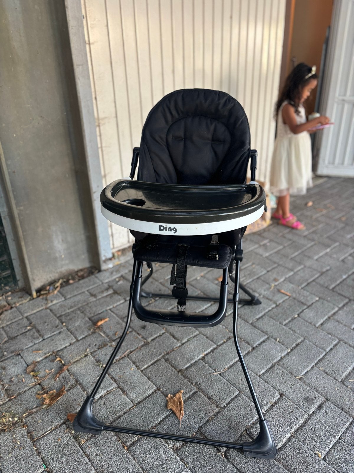 Ding kinderstoel met afneembaar eetblad en gordel, Ophalen, Gebruikt, Overige typen, Afneembaar eetblad