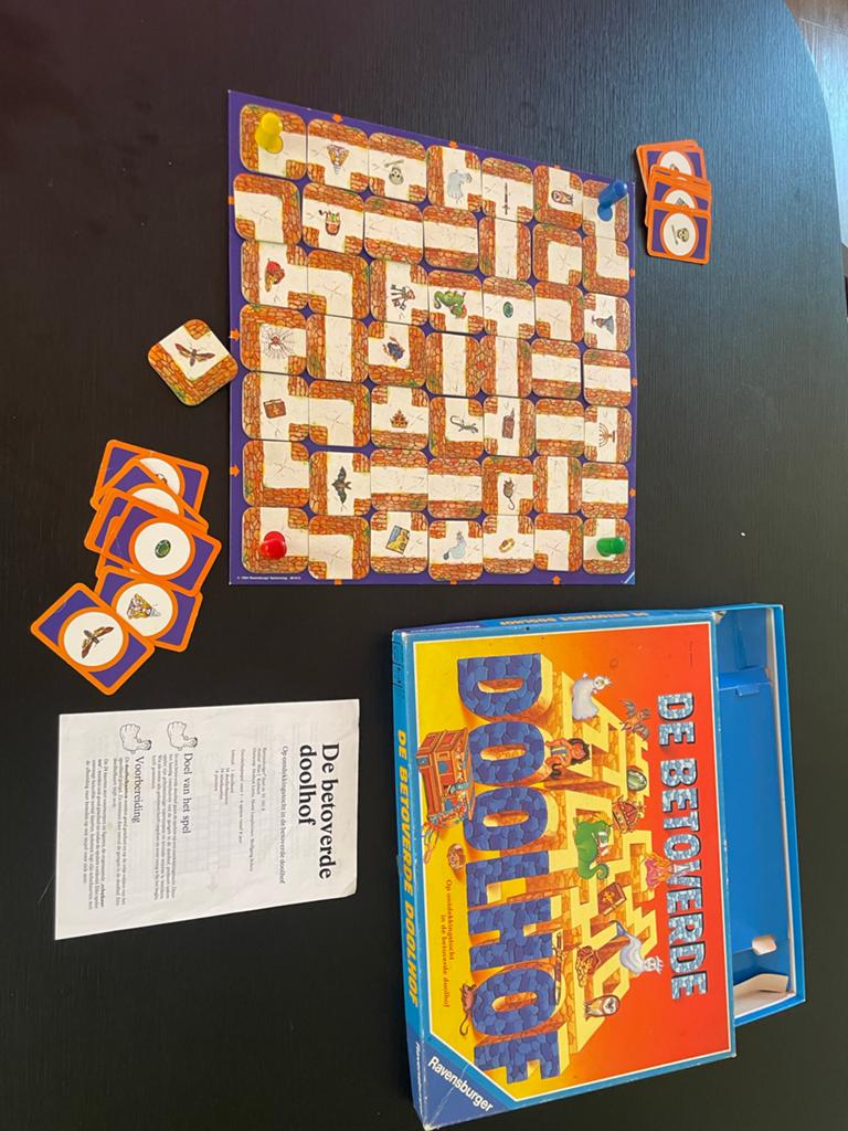 De Betoverde Doolhof - Ravensburger Bordspel, Hobby en Vrije tijd, Gezelschapsspellen | Bordspellen, Drie of vier spelers, Ophalen of Verzenden