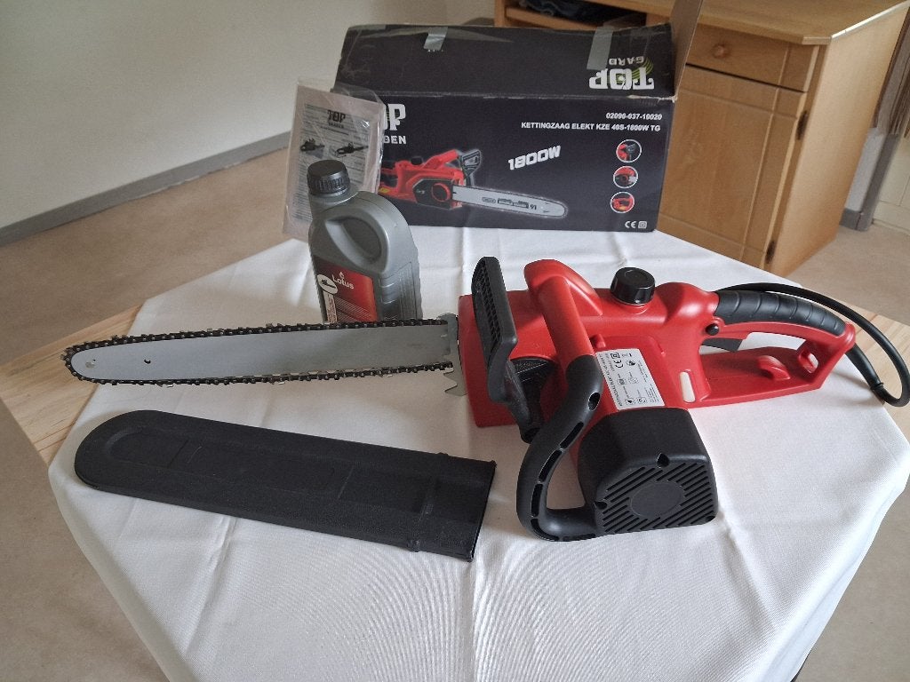 Elektrische kettingzaag 1800W - TOP GARDEN, 70 mm of meer, Kettingzaag, Zo goed als nieuw, 1200 watt of meer