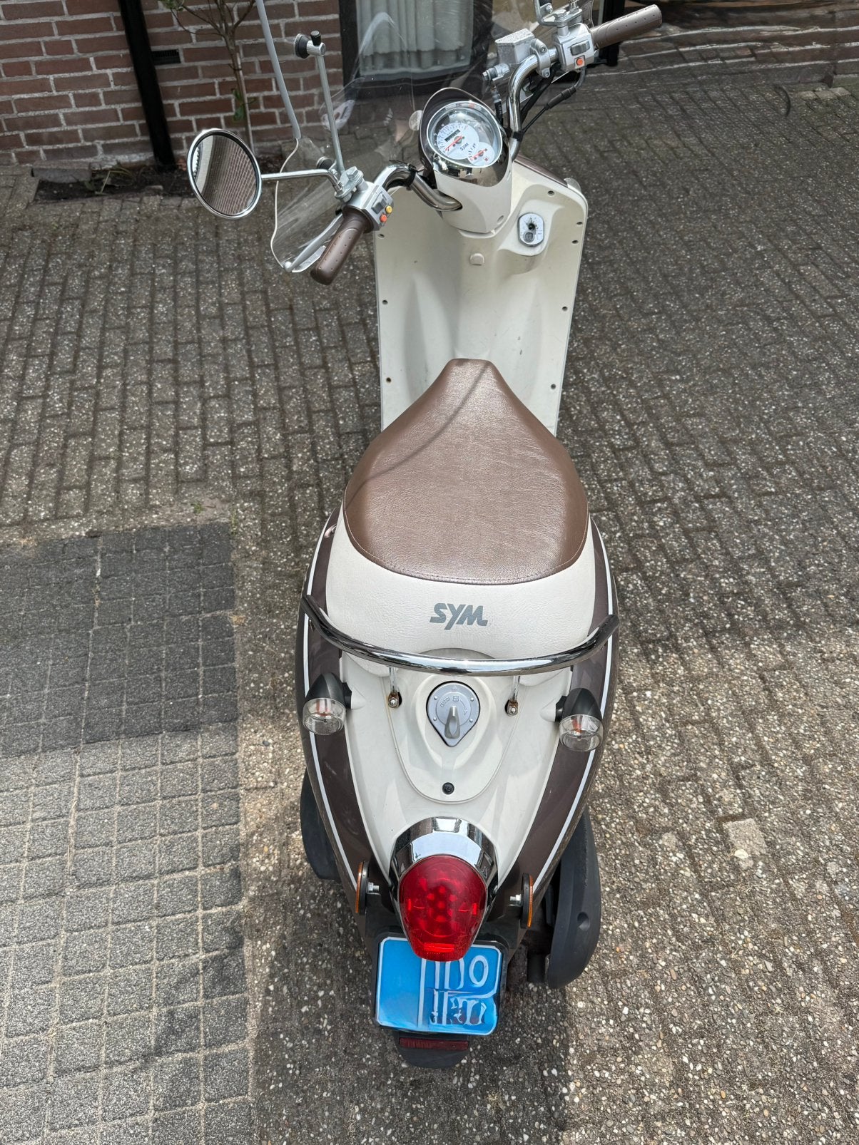 Sym Mio, 2012 15.776 km met nieuw zadel, scherm en accu., Gebruikt, Maximaal 45 km/u, Benzine, Ophalen